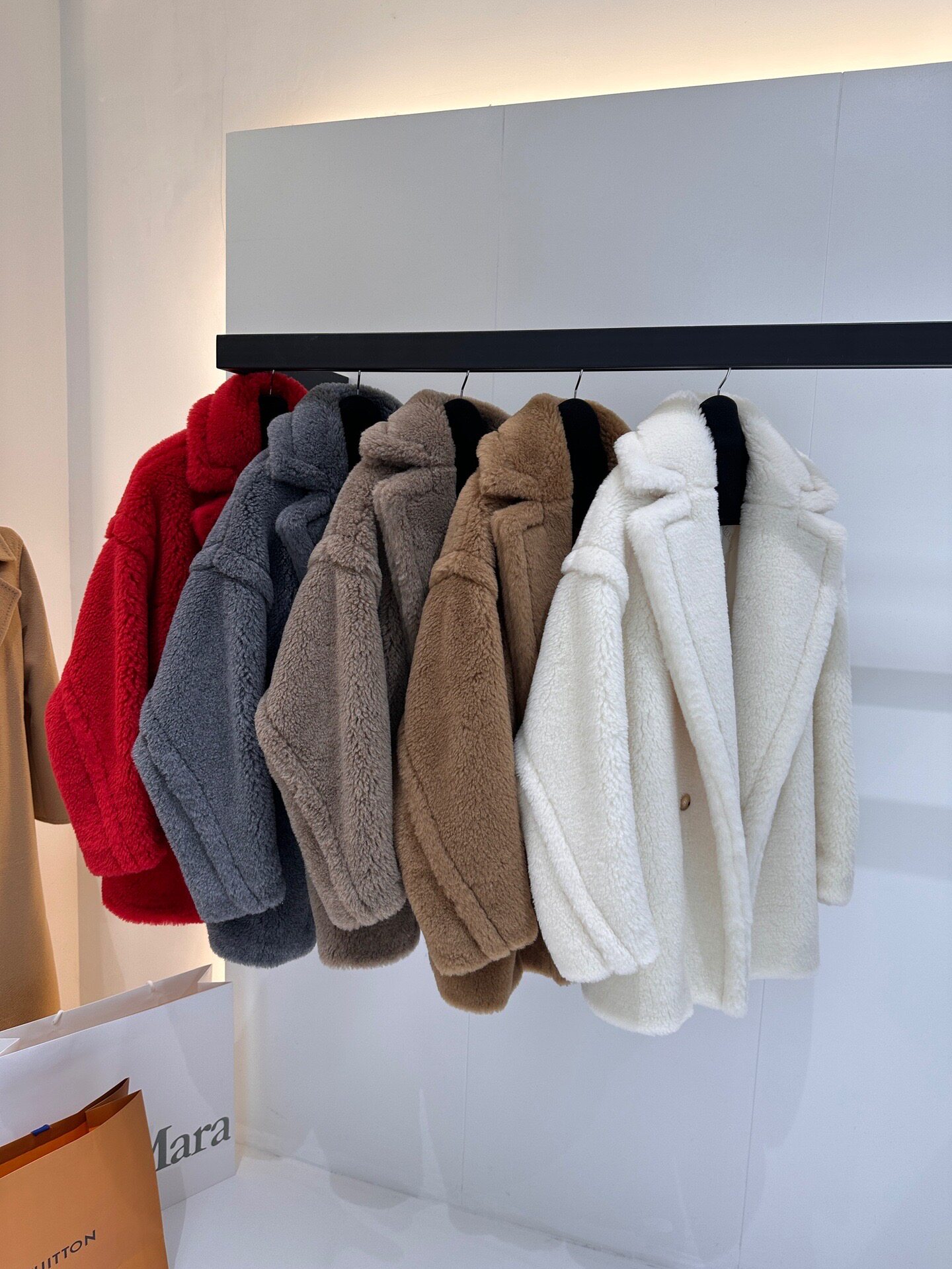 Max Short Teddy Bear Coat 62%  - đánh giá và giá Wool Coat Peacoat