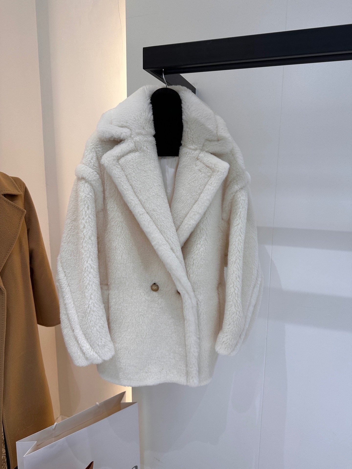 Max Short Teddy Bear Coat 62%  - đánh giá và giá Wool Coat Peacoat